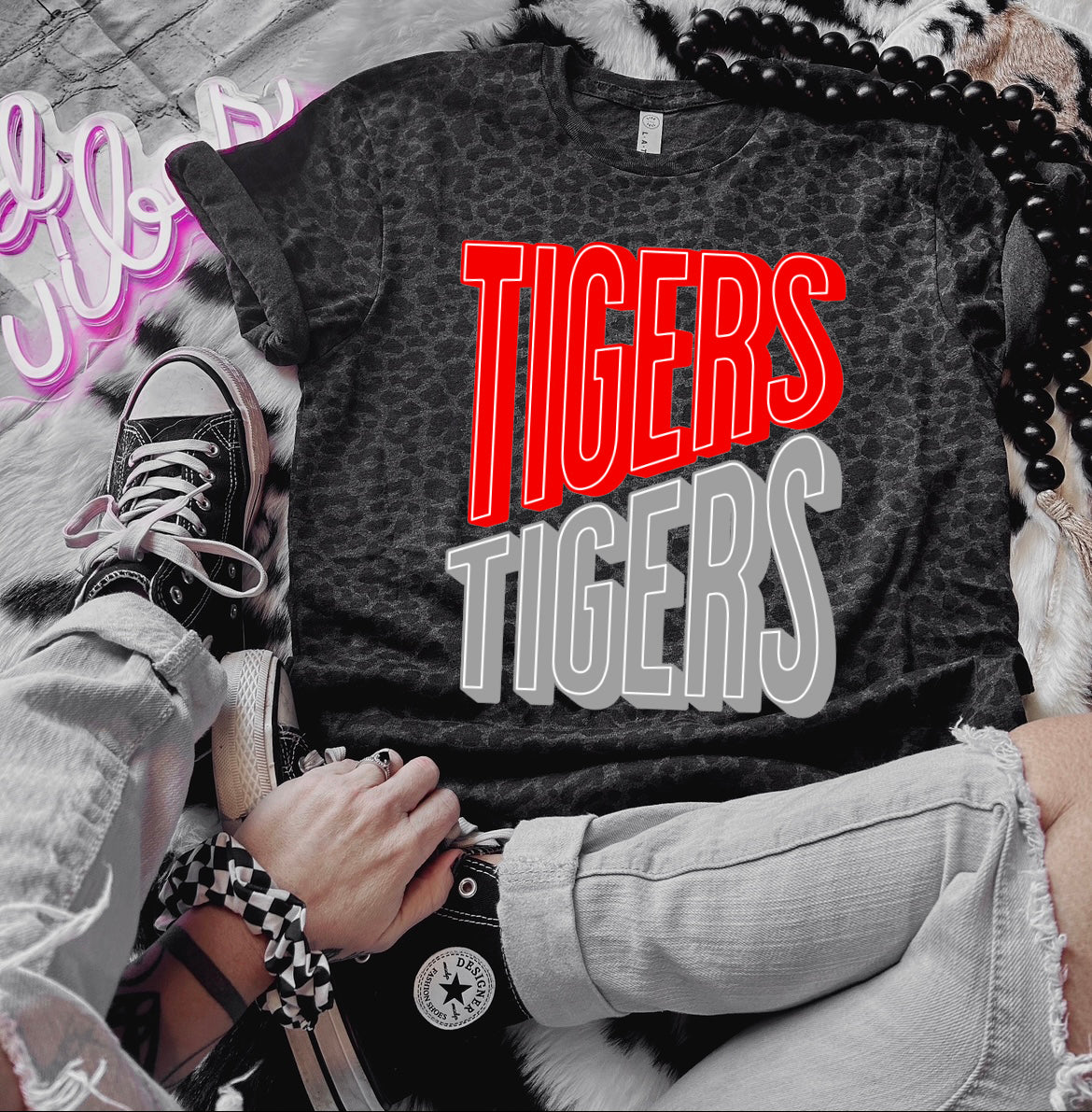 Double Stacked Tigers (Adult)